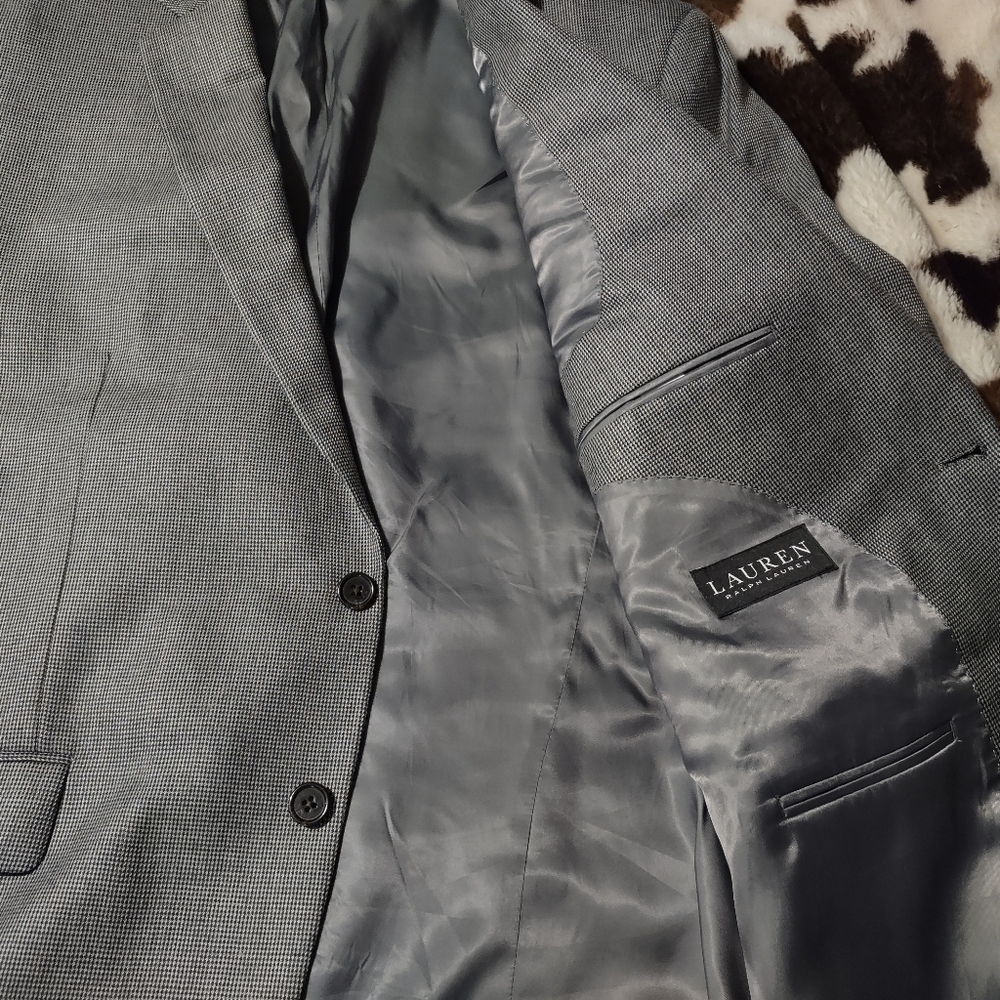 46R LAUREN by Ralph Lauren Sport Coat. Gray.